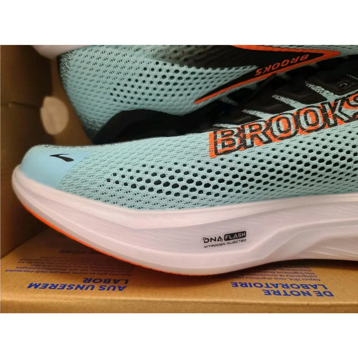 Brooks shoes - Brooks Men`s Hyperion 3 - Hyperion - 110431-1D-119 - Atomizer/Black/Pink Clay 9