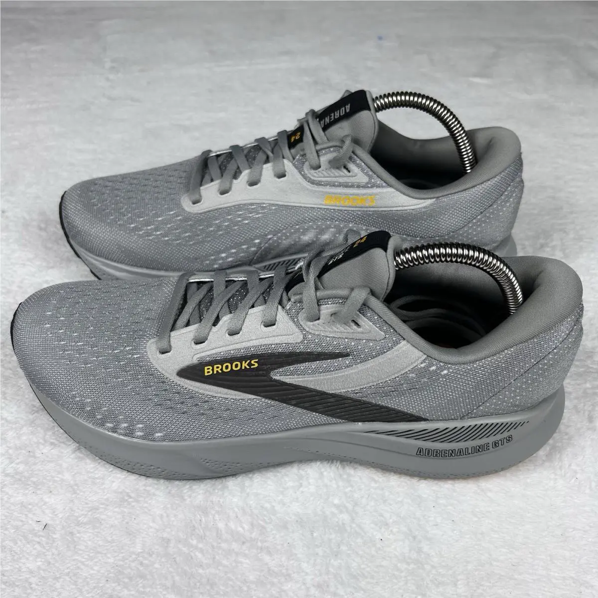 Brooks shoes - Adrenaline GTS 24 - Adrenaline GTS - 110437 1D 084 - Grey (UPC: 0195394533347) 0