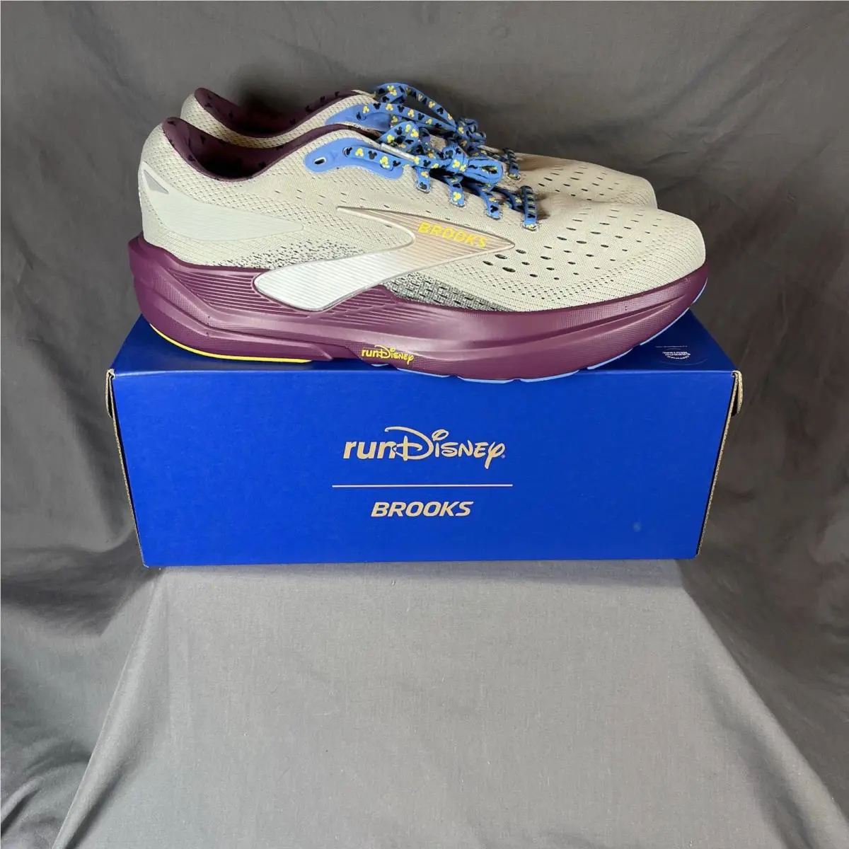 Brooks shoes - Brooks Ghost Max 3 - Ghost Max - 110464-1D-069 - Gray 2