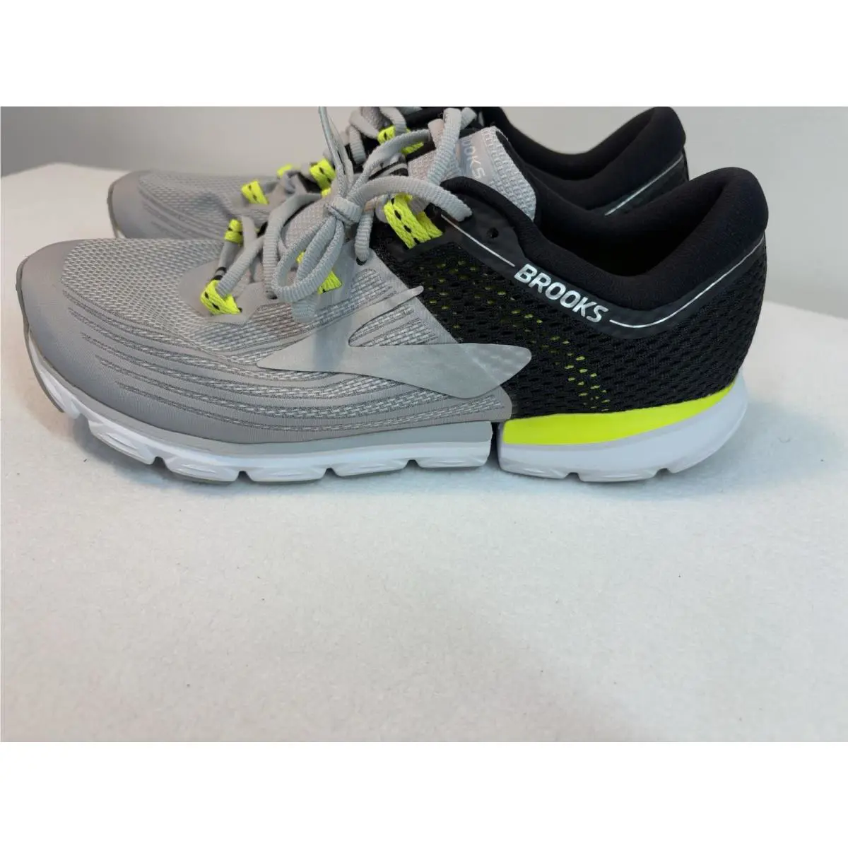 Brooks shoes - Brooks Neuro - Neuro - Gray 2