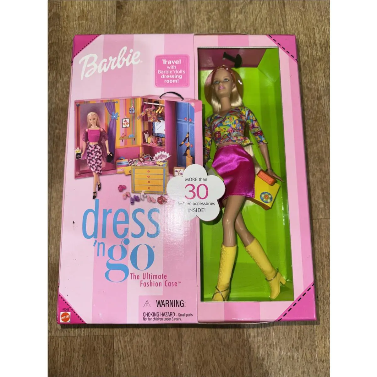 Dress `N Go Barbie Doll with Fashion Case and Accessories 2001 Mattel 55308