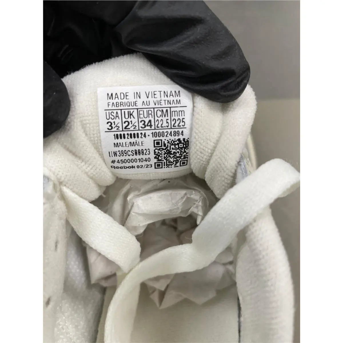 Reebok shoes - Chalk (UPC: 195741933769) 2