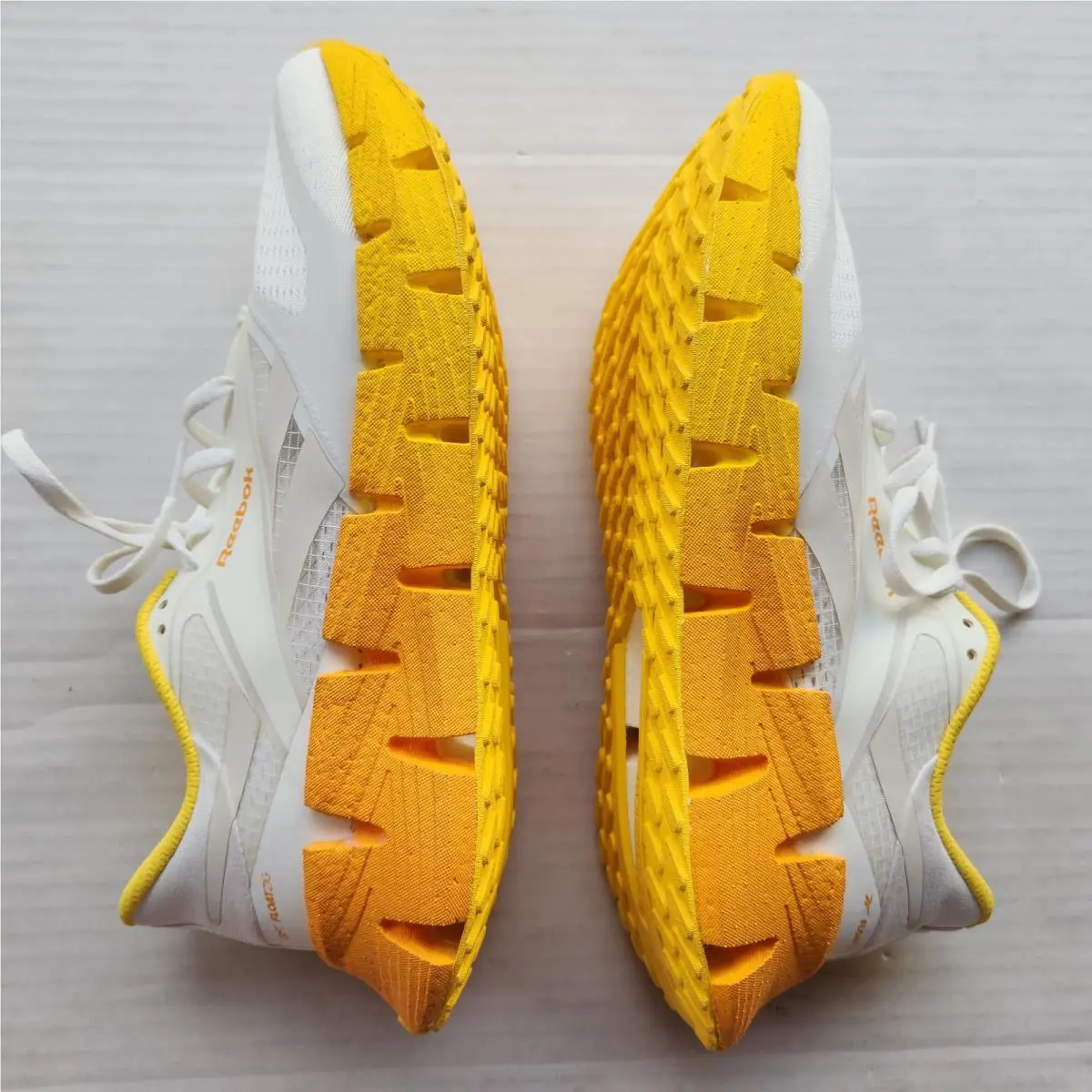 Reebok shoes - Reebok FloatZig - FloatZig - White & Yellow 14