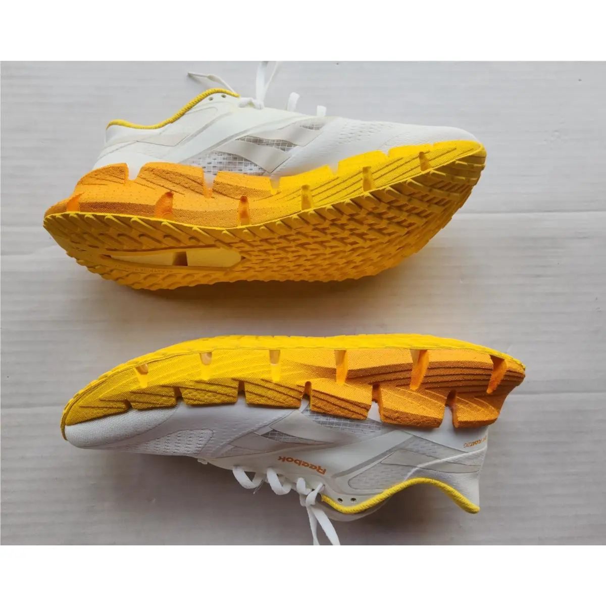 Reebok shoes - Reebok FloatZig - FloatZig - White & Yellow 20