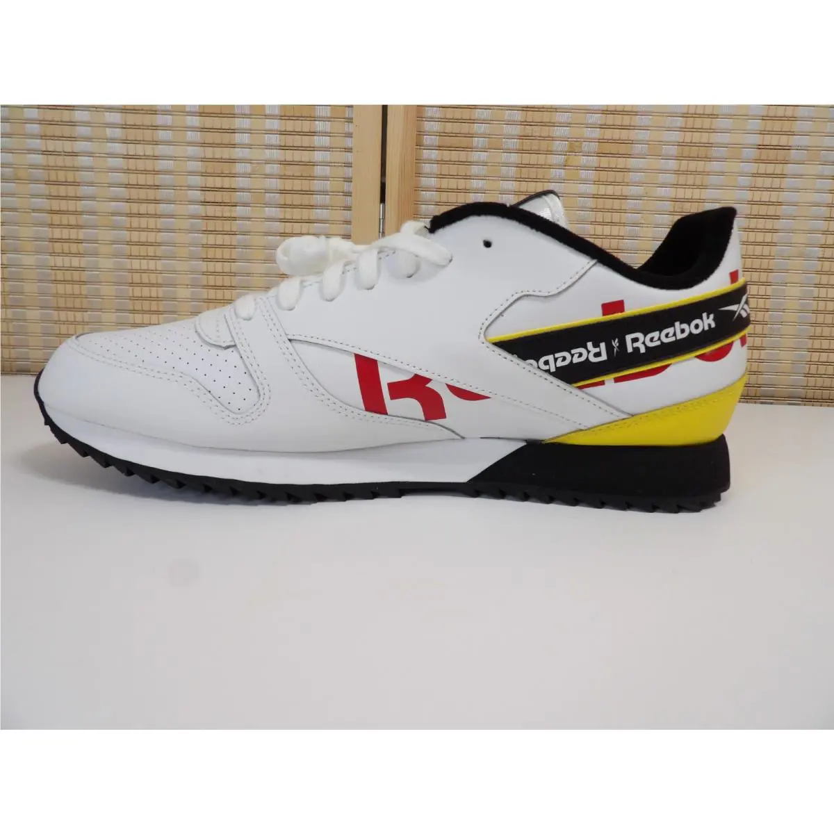 Reebok shoes - Reebok Classic - Classic - White/Black/Yellow (UPC: 192613371797) 4