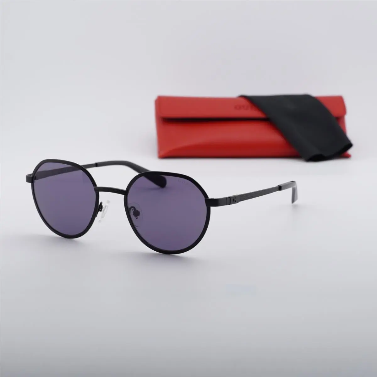 Guess GU00207 02Y Matte Black/violet 51-20-145 Sunglasses