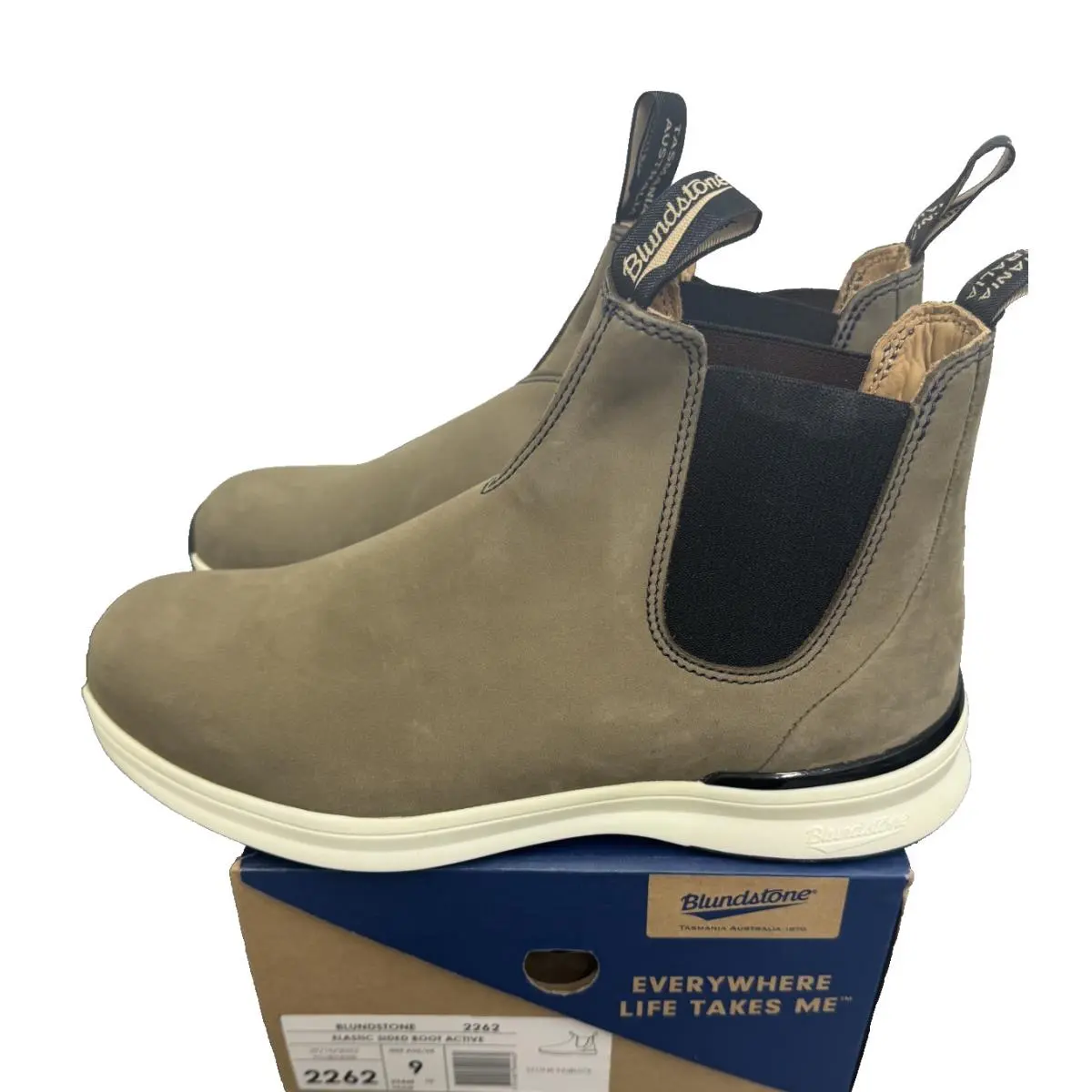 Blundstone 2262 Chelsea Boots Shoes Nubuck Pull On Sneakers Size 9UK