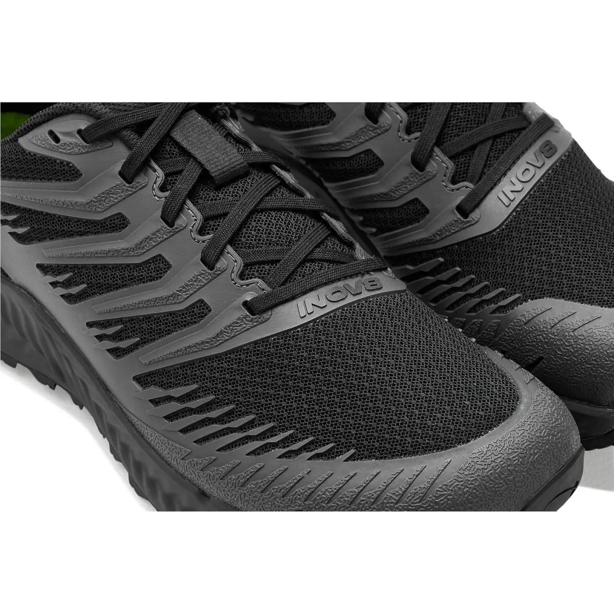 inov-8 shoes - Black 4