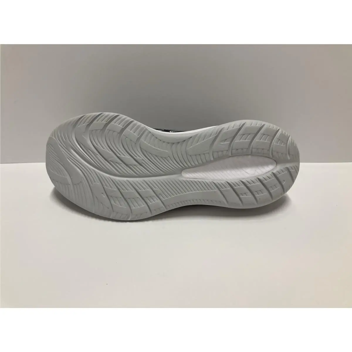Asics shoes - ASICS Gel Cumulus 26 - Gel Cumulus - 1011B792-002 - Black (UPC: 197298220668) 3
