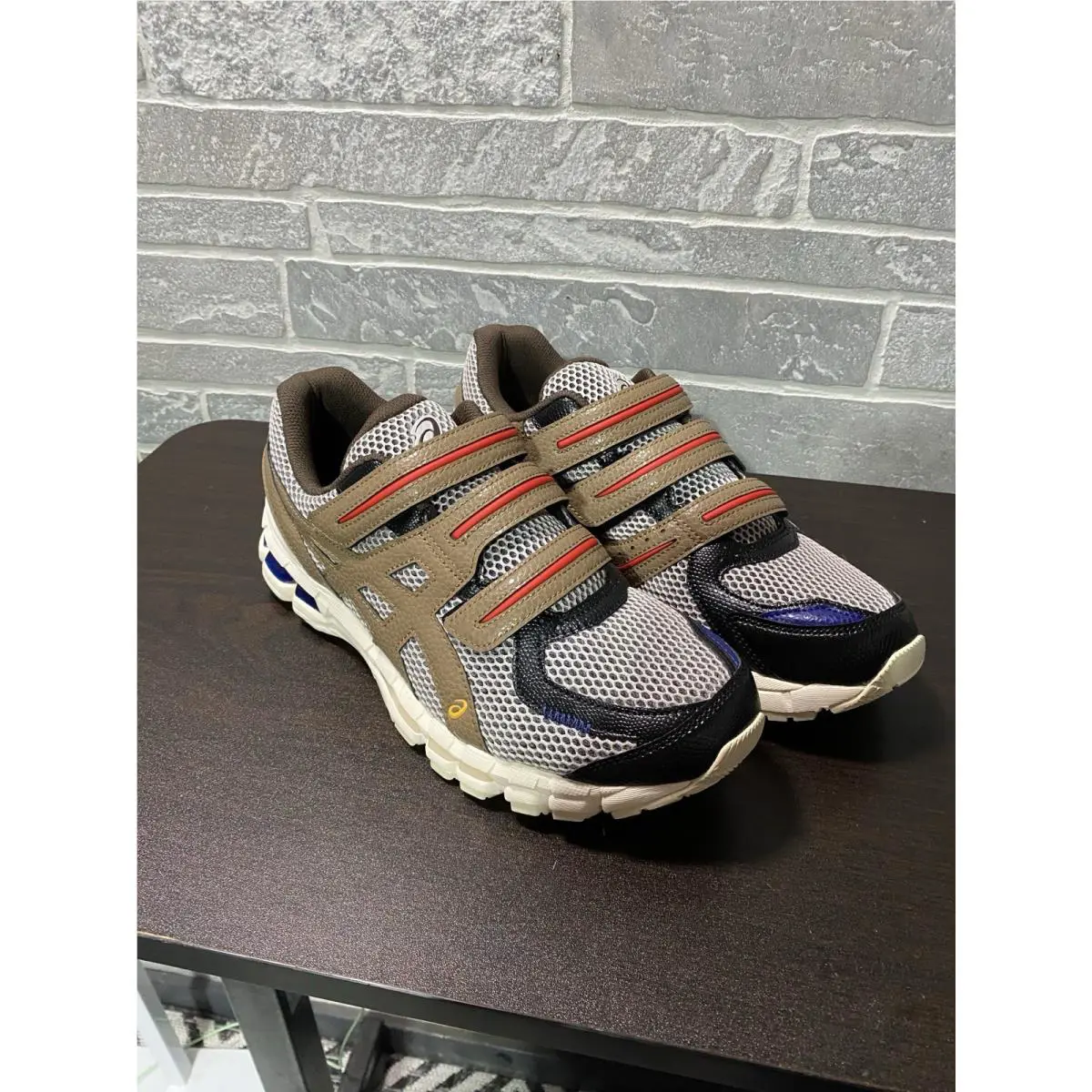 Asics shoes - ASICS GEL-Kayano - Malt / Brown / Black (with red accents) 0