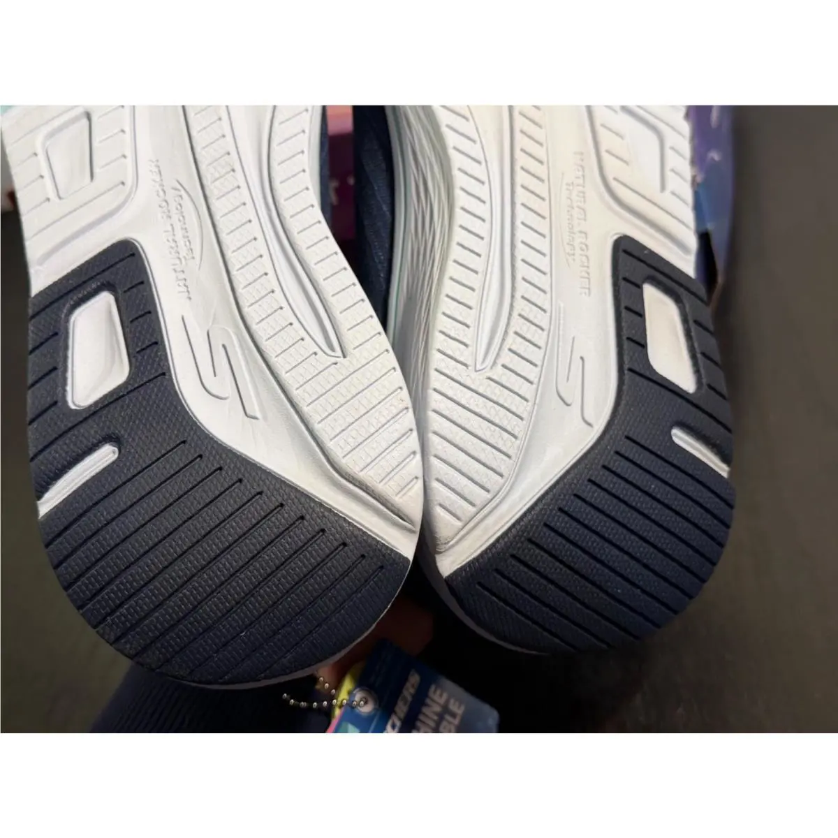 Skechers shoes - Skechers Max Cushioning Elite - Max Cushioning Elite - Blue 14