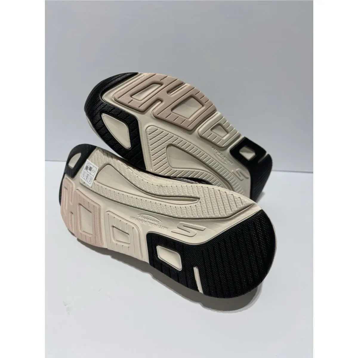 Skechers shoes - Skechers Max Cushioning Elite 2.0 - Black 4