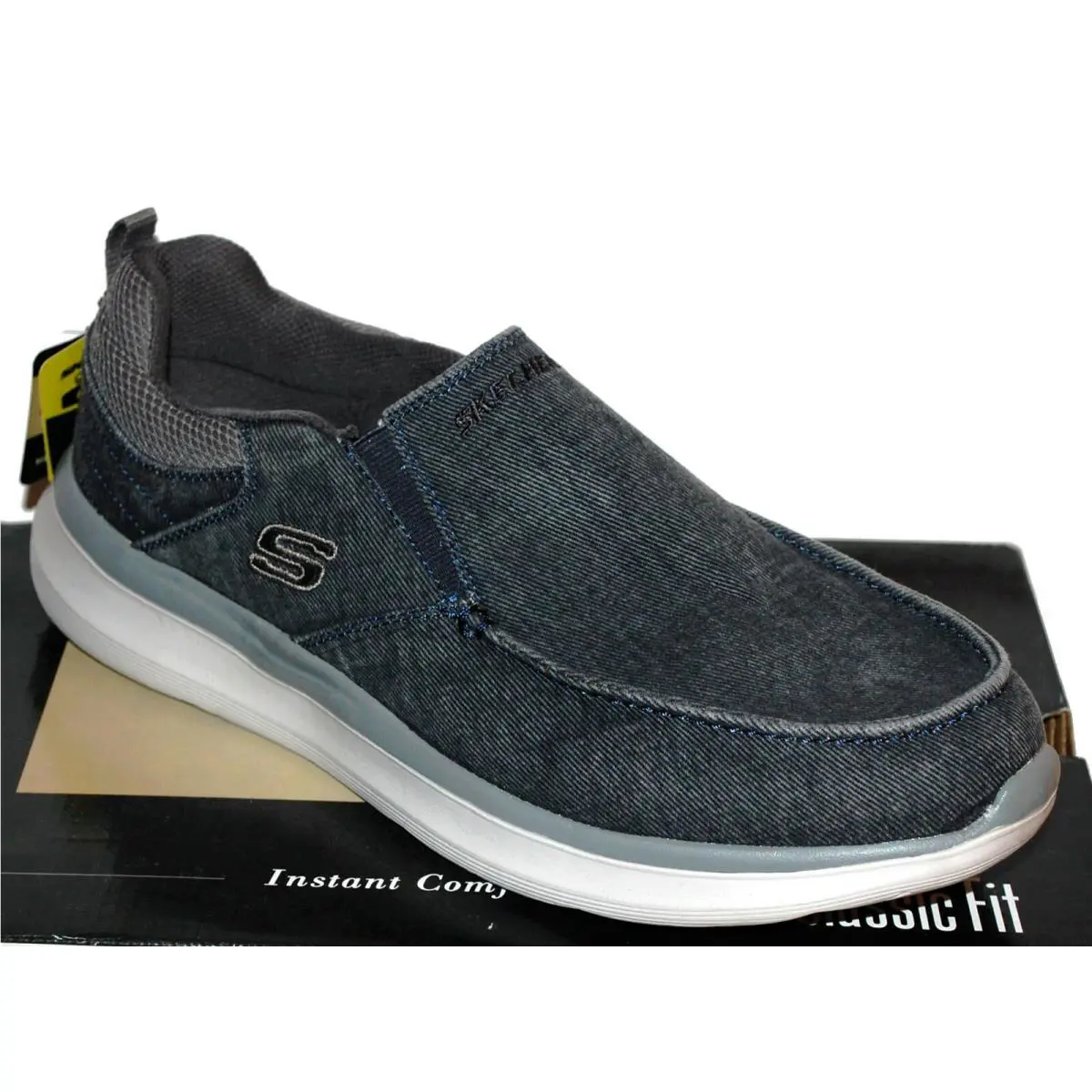 Skechers shoes - Skechers Classic Fit Memory Foam - Blue (UPC: 194428136301) 2