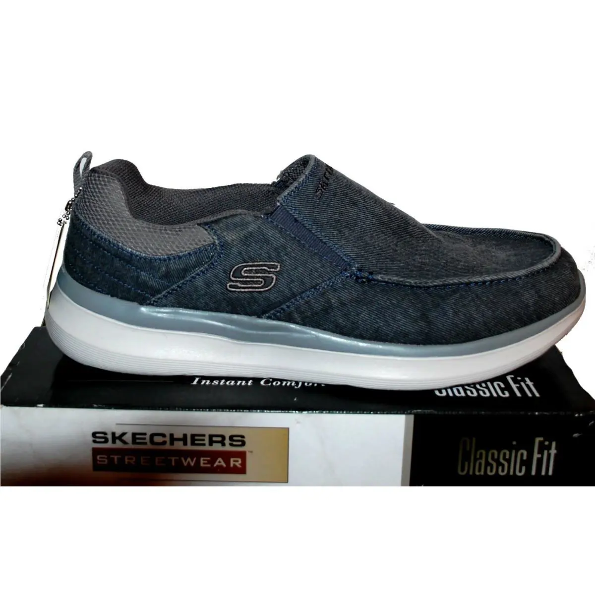 Skechers shoes - Skechers Classic Fit Memory Foam - Blue (UPC: 194428136301) 4