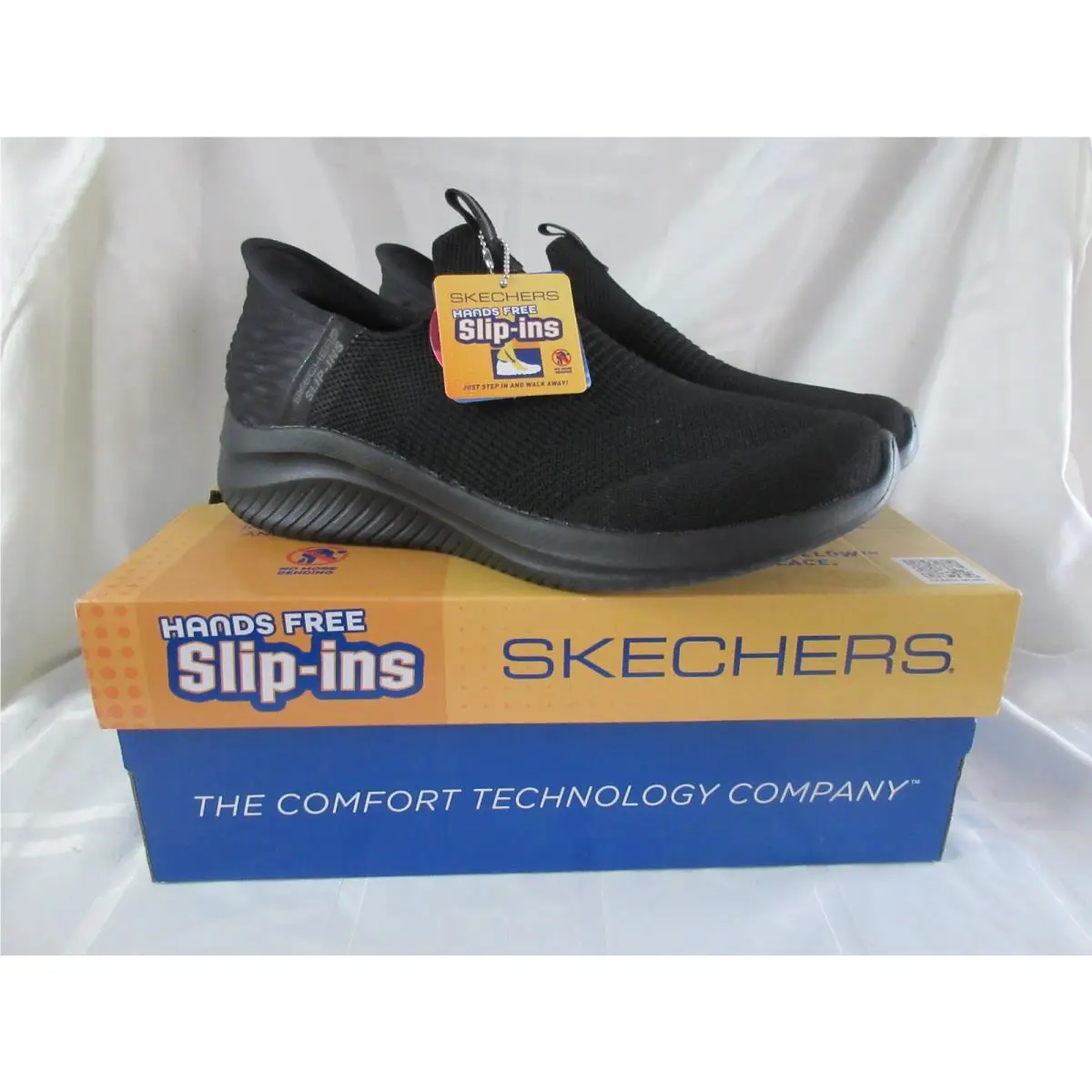 Skechers Women`s Slip-ins Ultra Flex 3.0 Cozy Streak Shoes Blk Size 10 Vegan