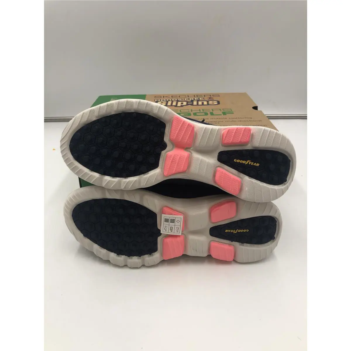 Skechers shoes - SKECHERS GO WALK 5 - WALK - Black/Lavender 2