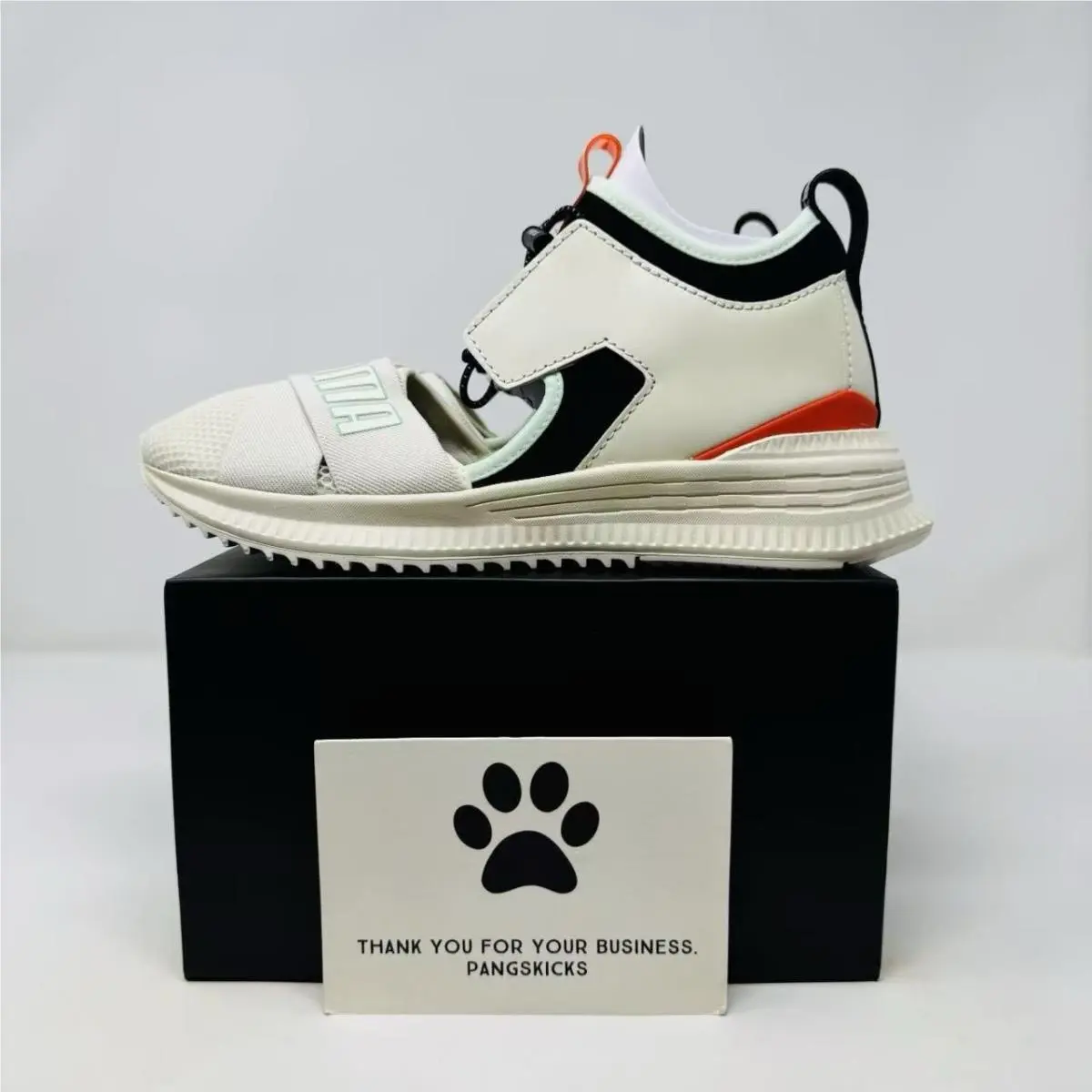 Puma Fenty by Rihanna Avid Trainer Vanilla Ice 367683-04 Women`s Size 7.5
