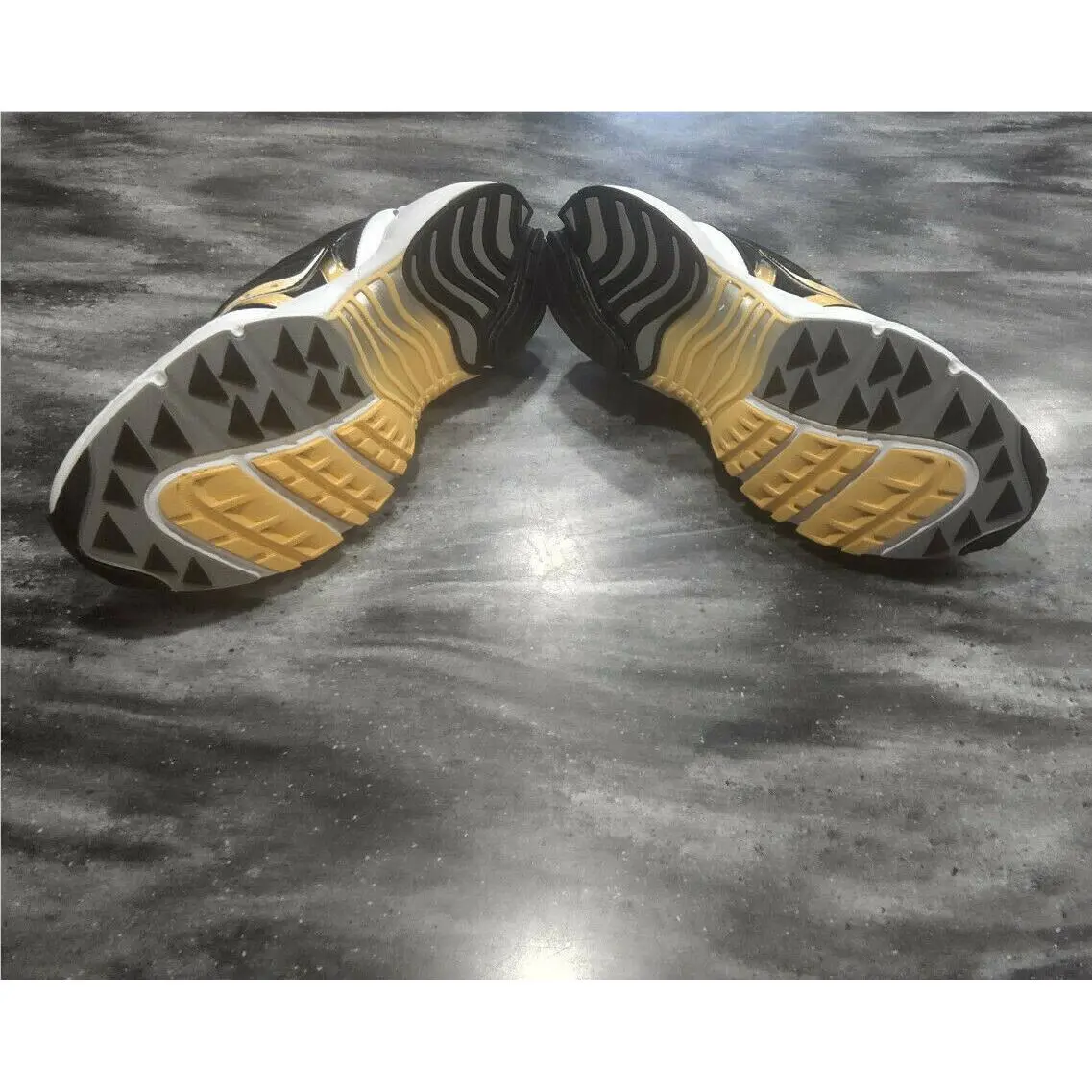 Saucony shoes - Saucony Grid Web - Grid Web - White / Black / Yellow 5