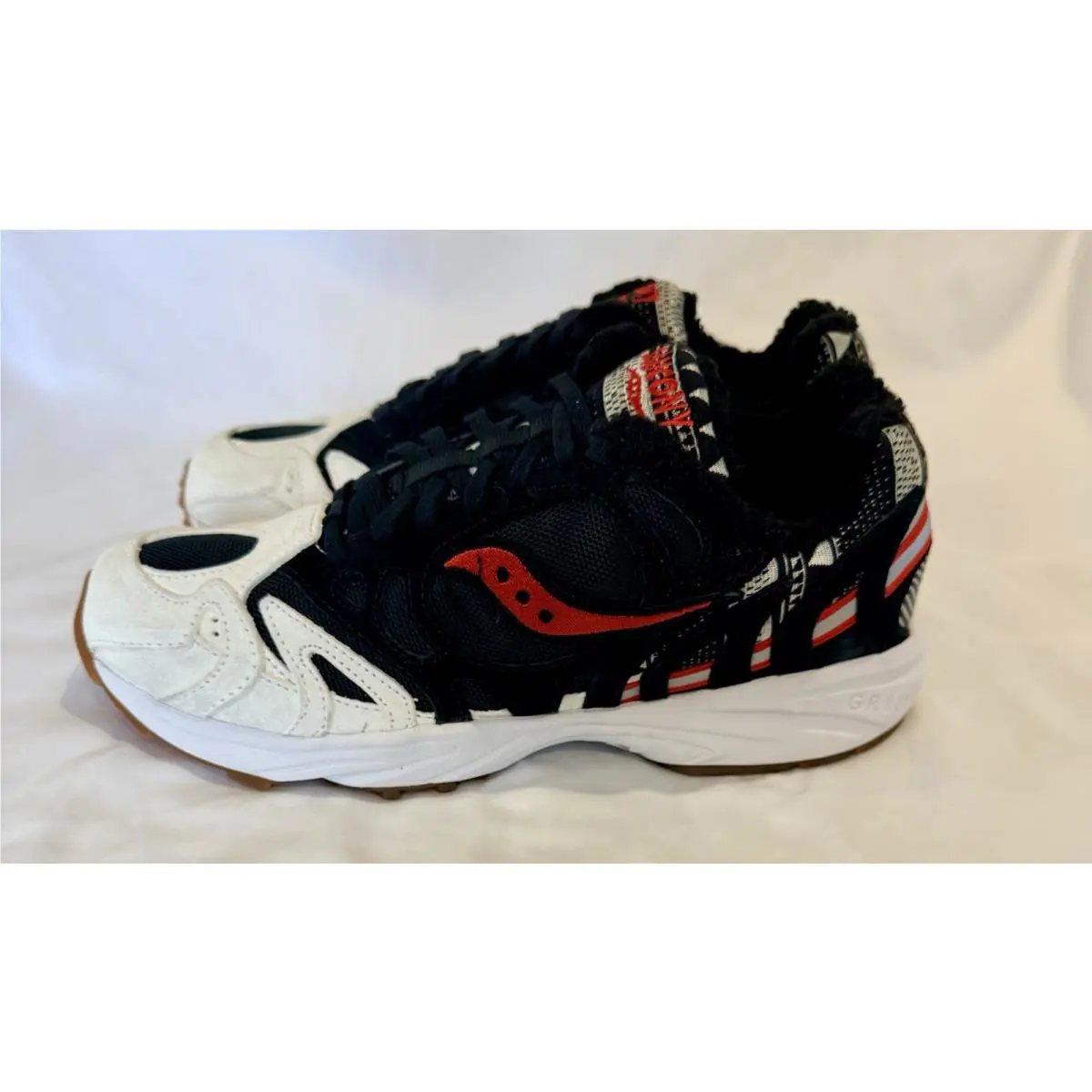 Saucony shoes - Saucony Grid Azura 2000 - Grid Azura - S70510-1 - Black, Manufacturer: Black/Red/White 1