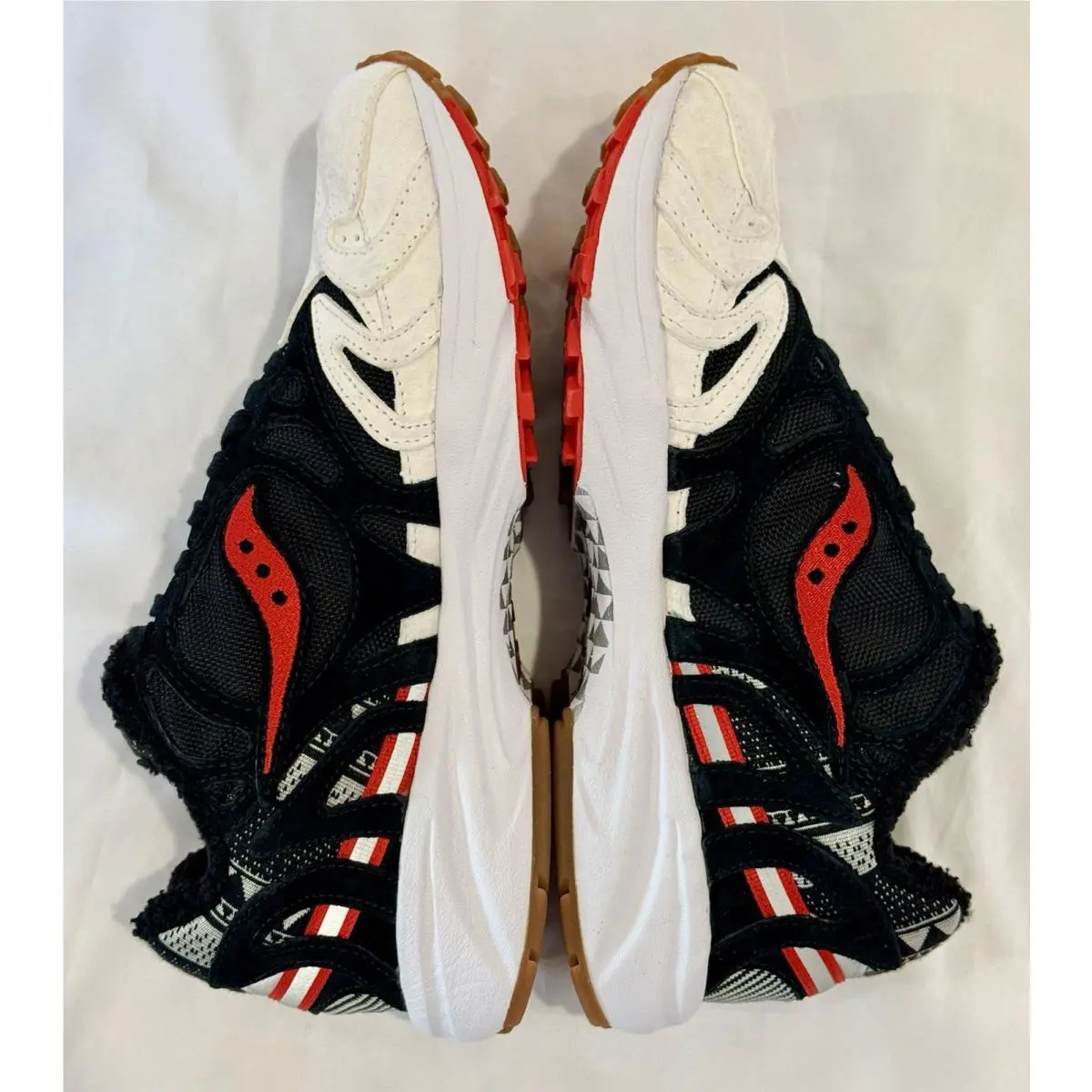 Saucony shoes - Saucony Grid Azura 2000 - Grid Azura - S70510-1 - Black, Manufacturer: Black/Red/White 3