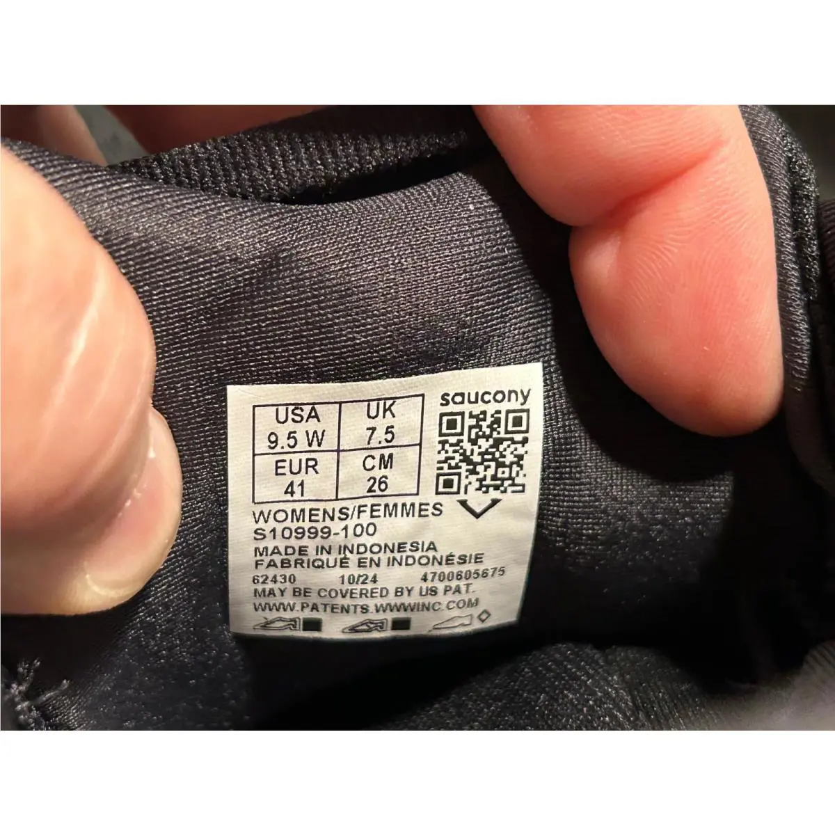 Saucony shoes - Black, White 10