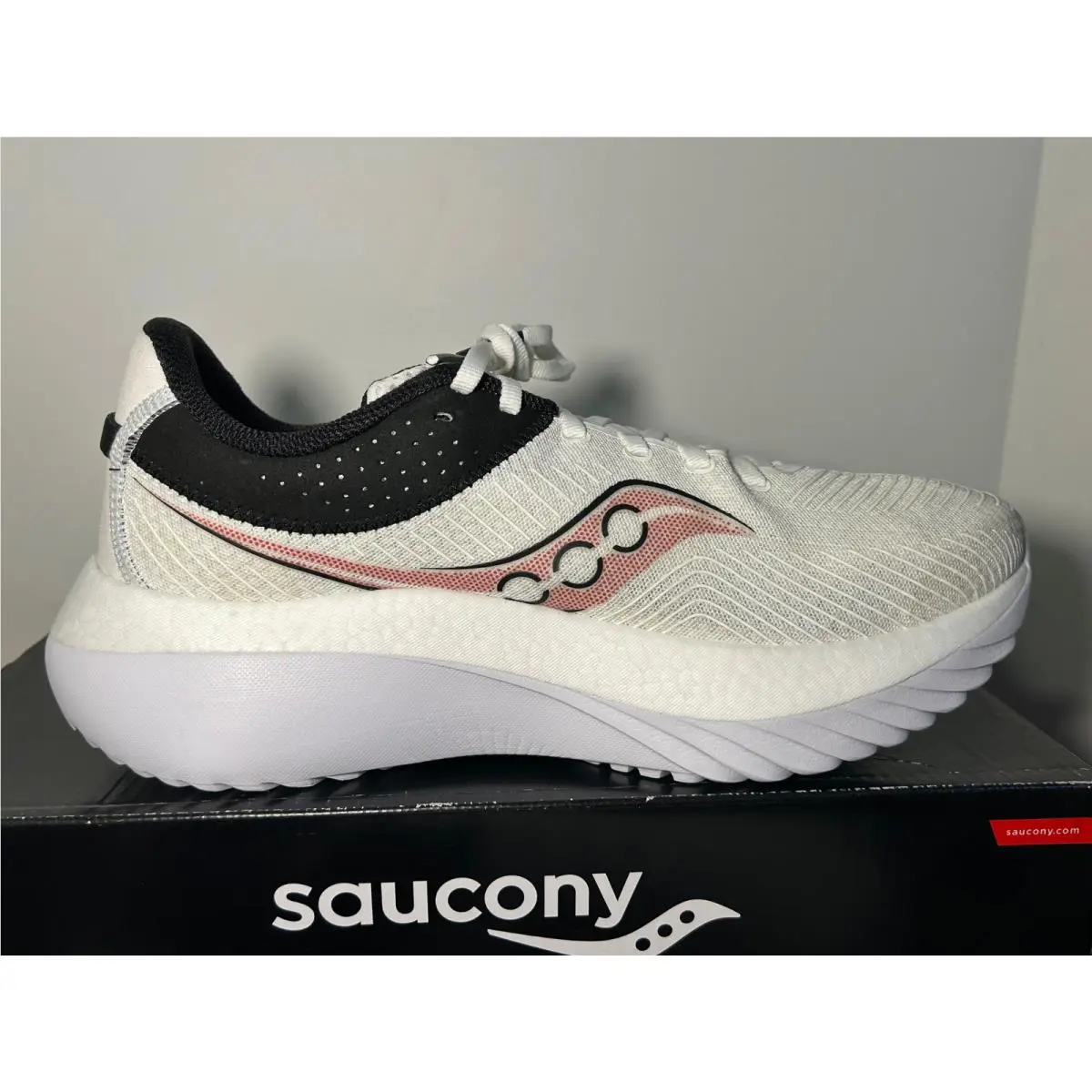 Saucony shoes - White, Black, Red 1