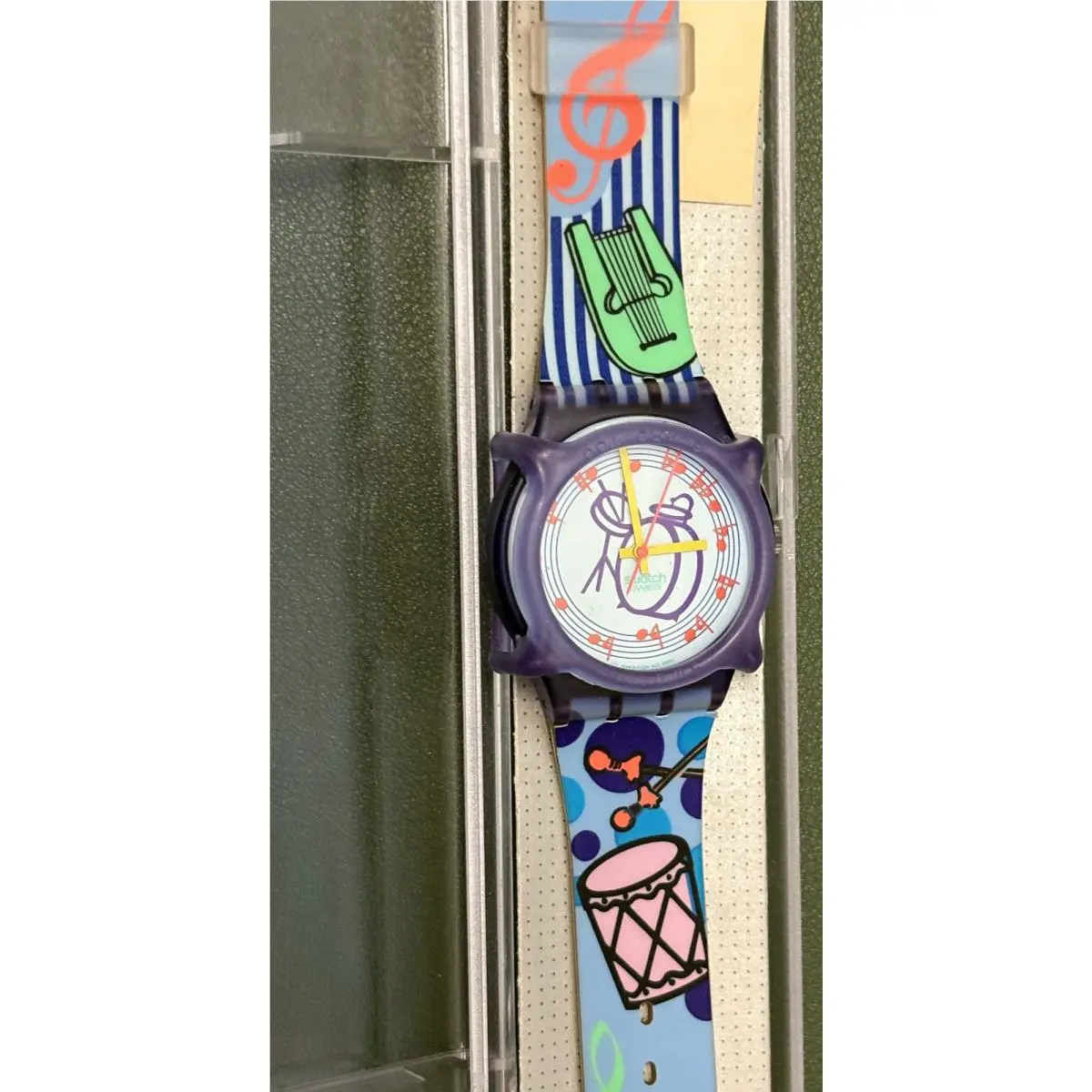 Vintage 1992 Swatch Watch Tuba Model GV104 with Purple Guard