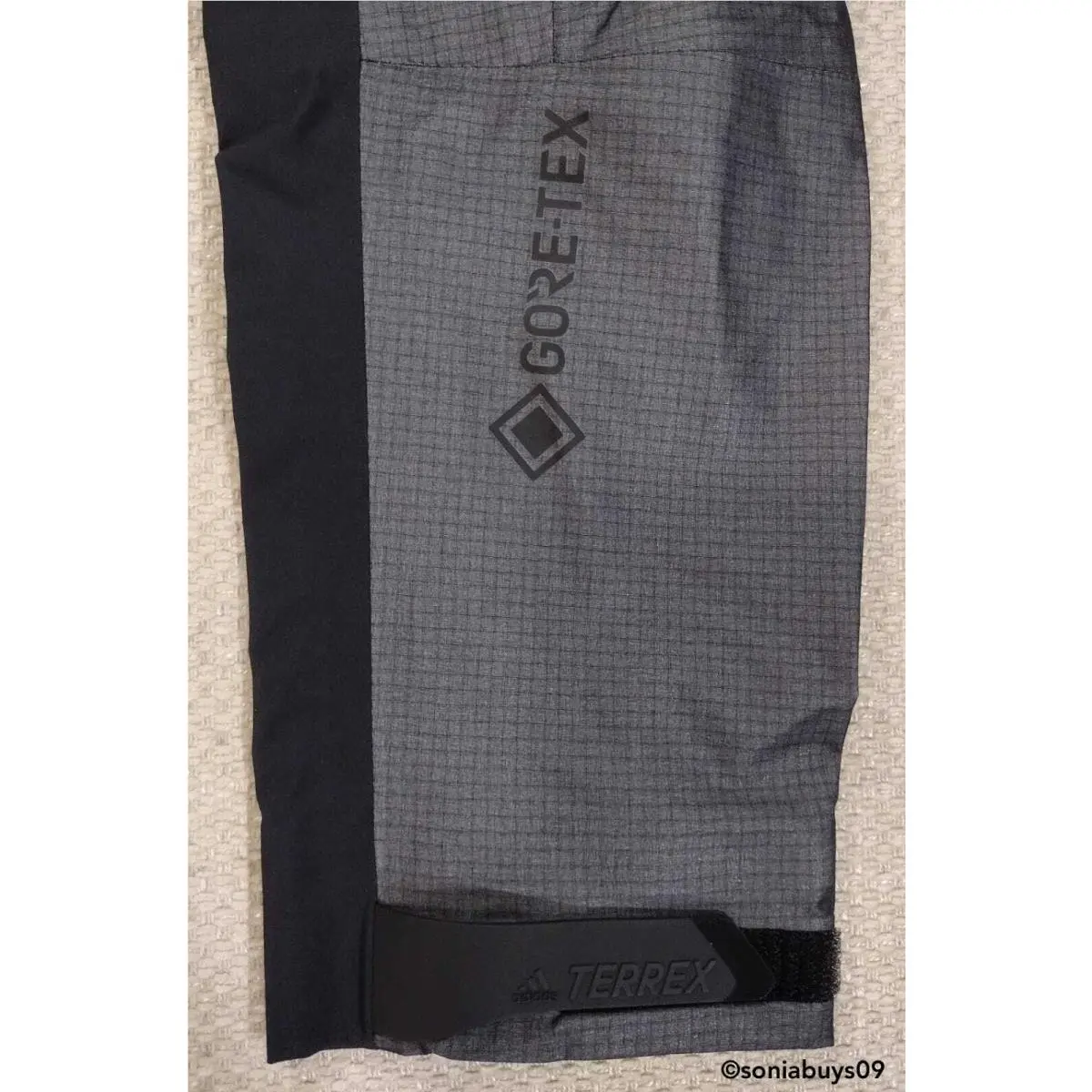 Adidas clothing - Black 16
