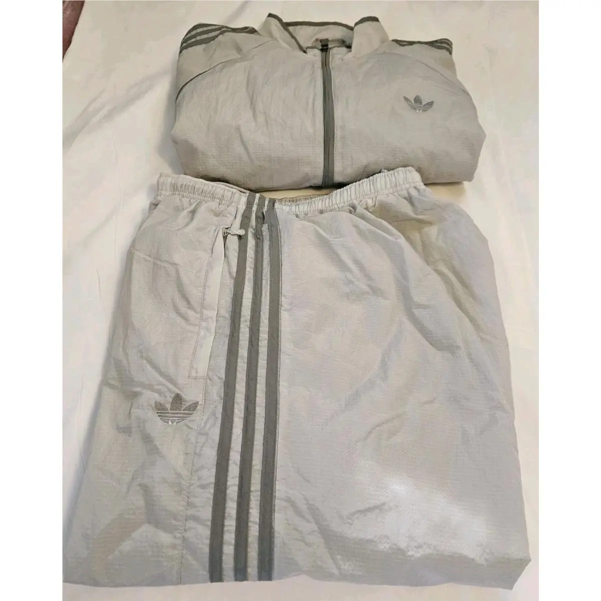 Adidas clothing - JP1138 - JP1138 - Gray (UPC: 00196607818596) 0
