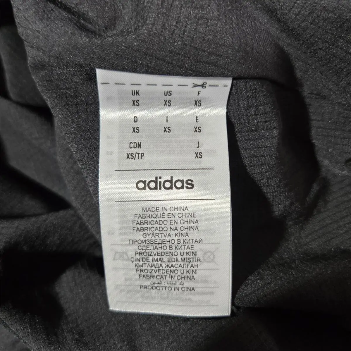 Adidas clothing - Black 4