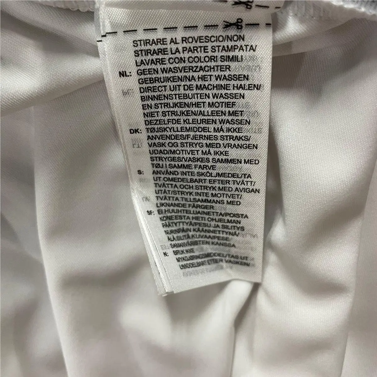 Adidas clothing - vs-182637 - vs-182637 - White (UPC: 197626982787) 5