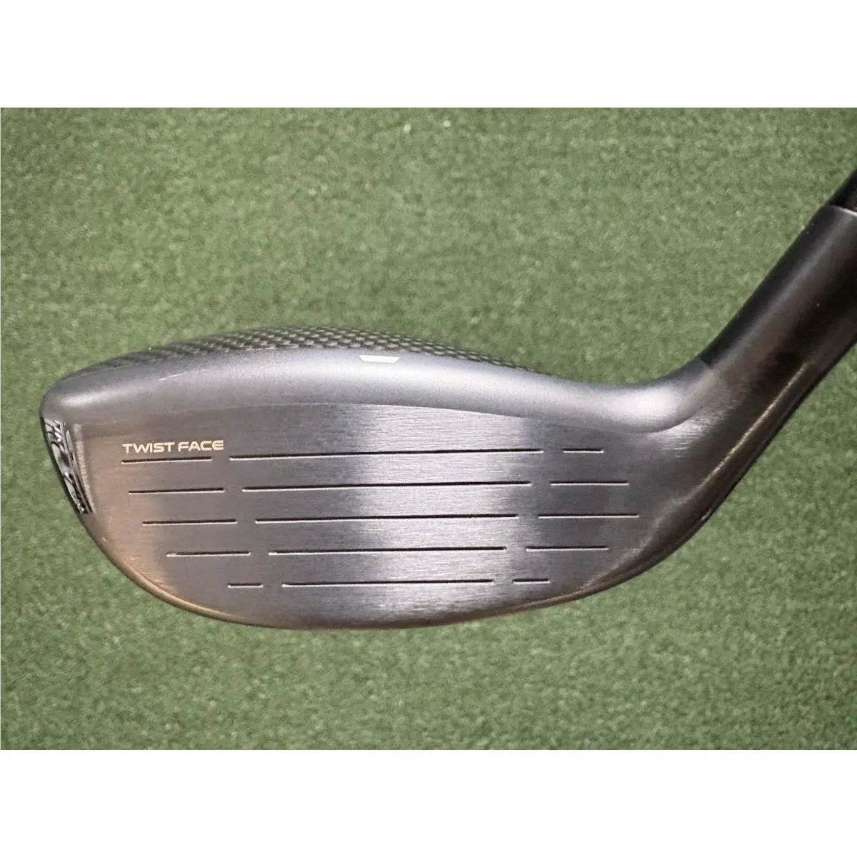 TaylorMade  - QiD4 Rescue 6 Hybrid - Rescue Hybrid 1