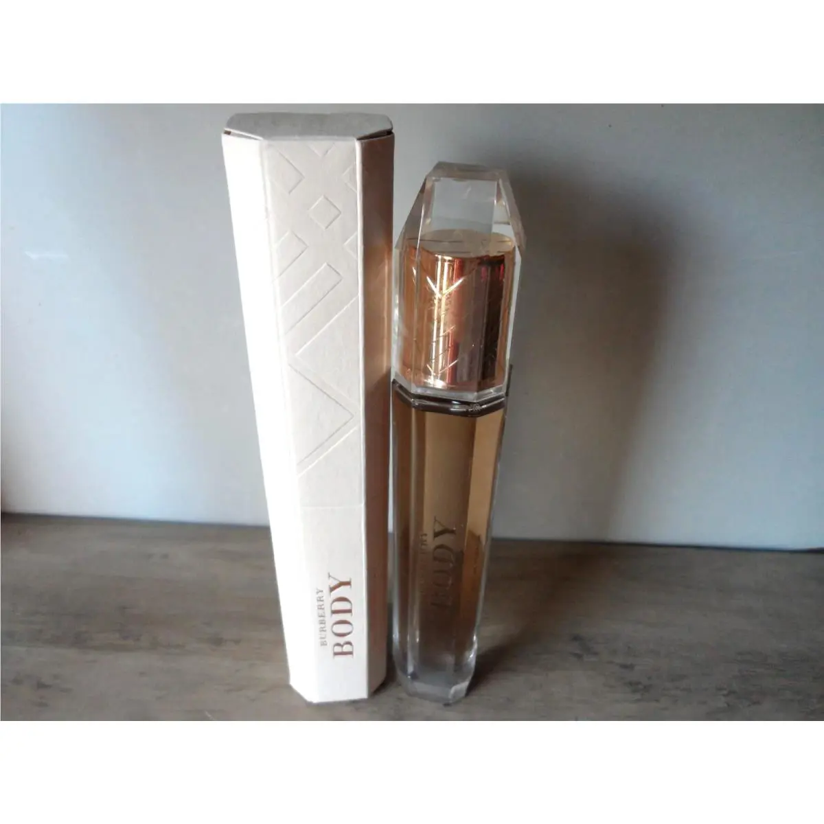 Burberry Body Edp Spray 2.8 oz / 85 ml Full in Worn Box France