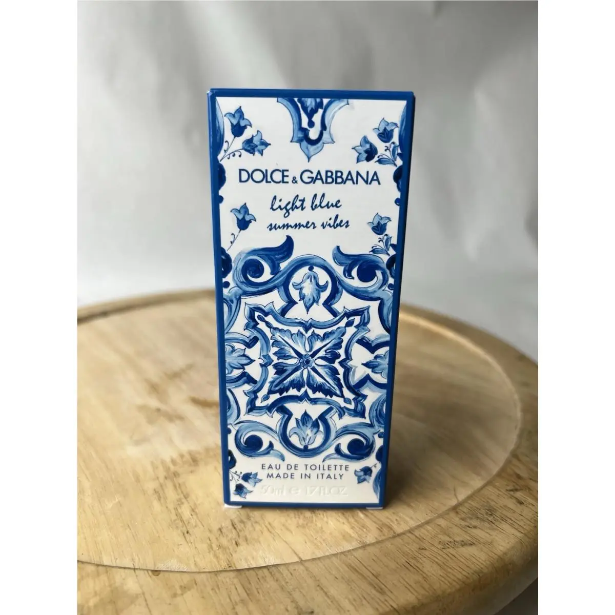Dolce Gabbana Light Blue Summer Vibes Eau de Toilette - 1.7 Fl Oz/50 mL
