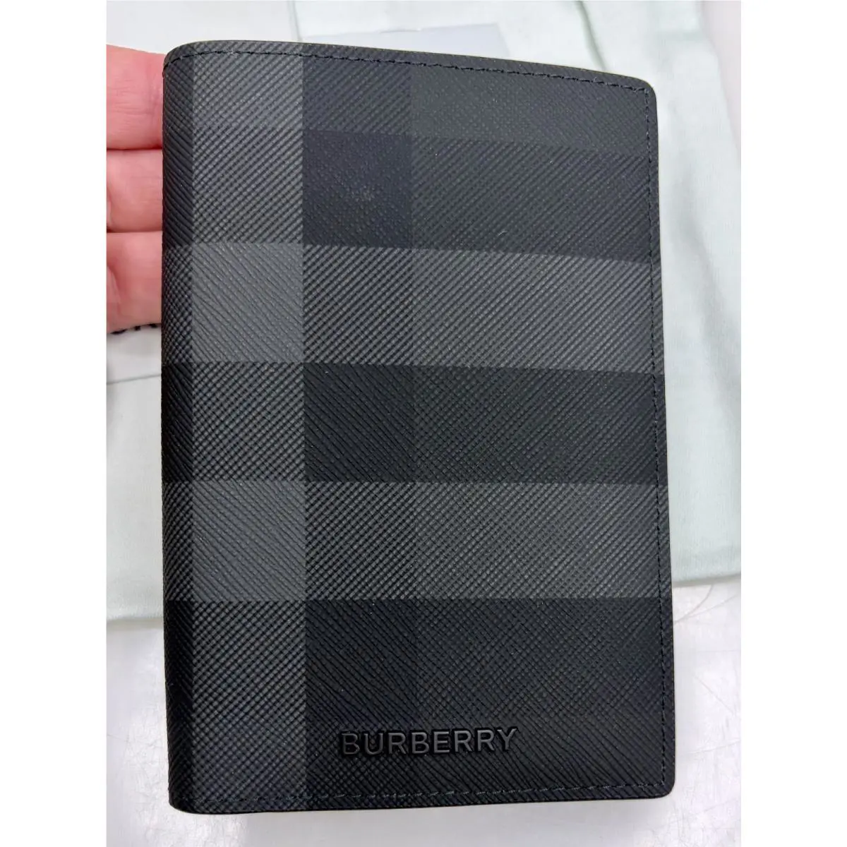 Burberry Check Passport Holder Wallet - - 32121