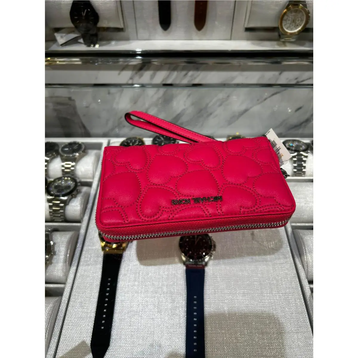 Michael Kors Jet Set Women Large Heart Embroidered Smartphone Wristlet Hibiscus