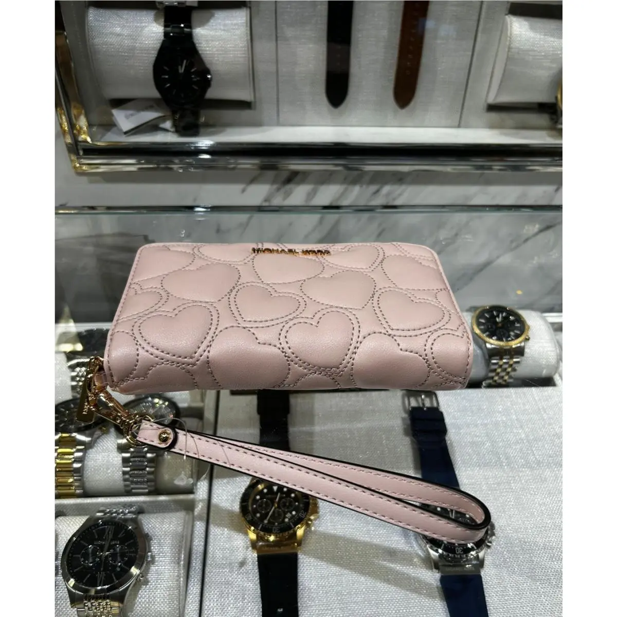Michael Kors Jet Set Women Large Heart Smartphone Wristlet Wallet Powder Blush