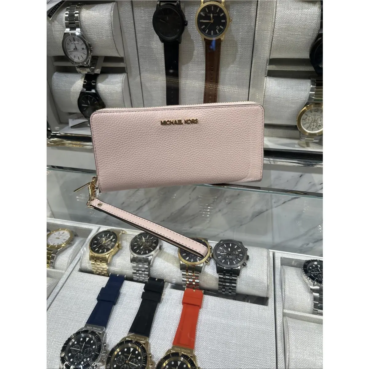 Michael Kors Continental Wallet Wristlet Powder Blush Pink Leather 35T7GTVE7L