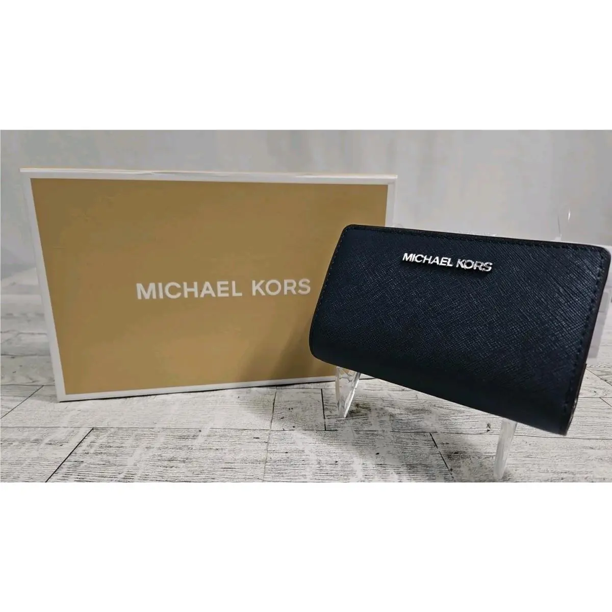 Michael Kors Bleu Marine Saffiano Leather Jet Set Travel Bifold Wallet W/box