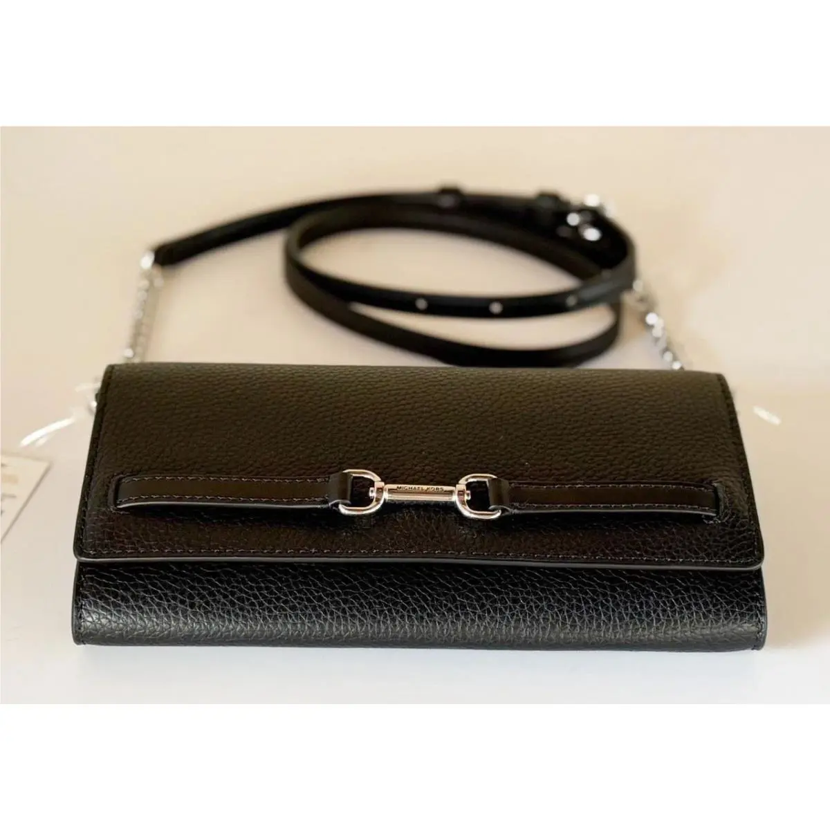 Michael Kors Carson LG Wallet On A Chain Shoulder Crossbody Bag Black