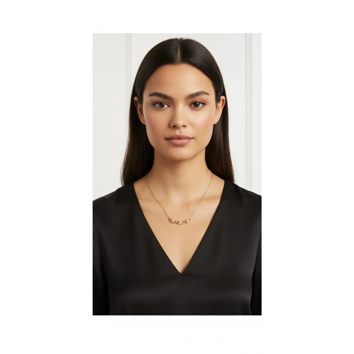 Michael Kors Women`s Gold Tone Sterling Silver Pave Link Collar Necklace S4