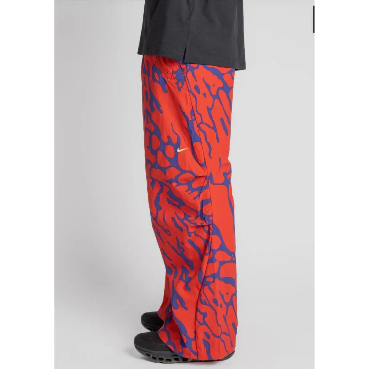 Nike clothing - Nike Project F.R.O.G. Men`s Parachute Pants - HQ0467635 HQ0476-635 - Red 15