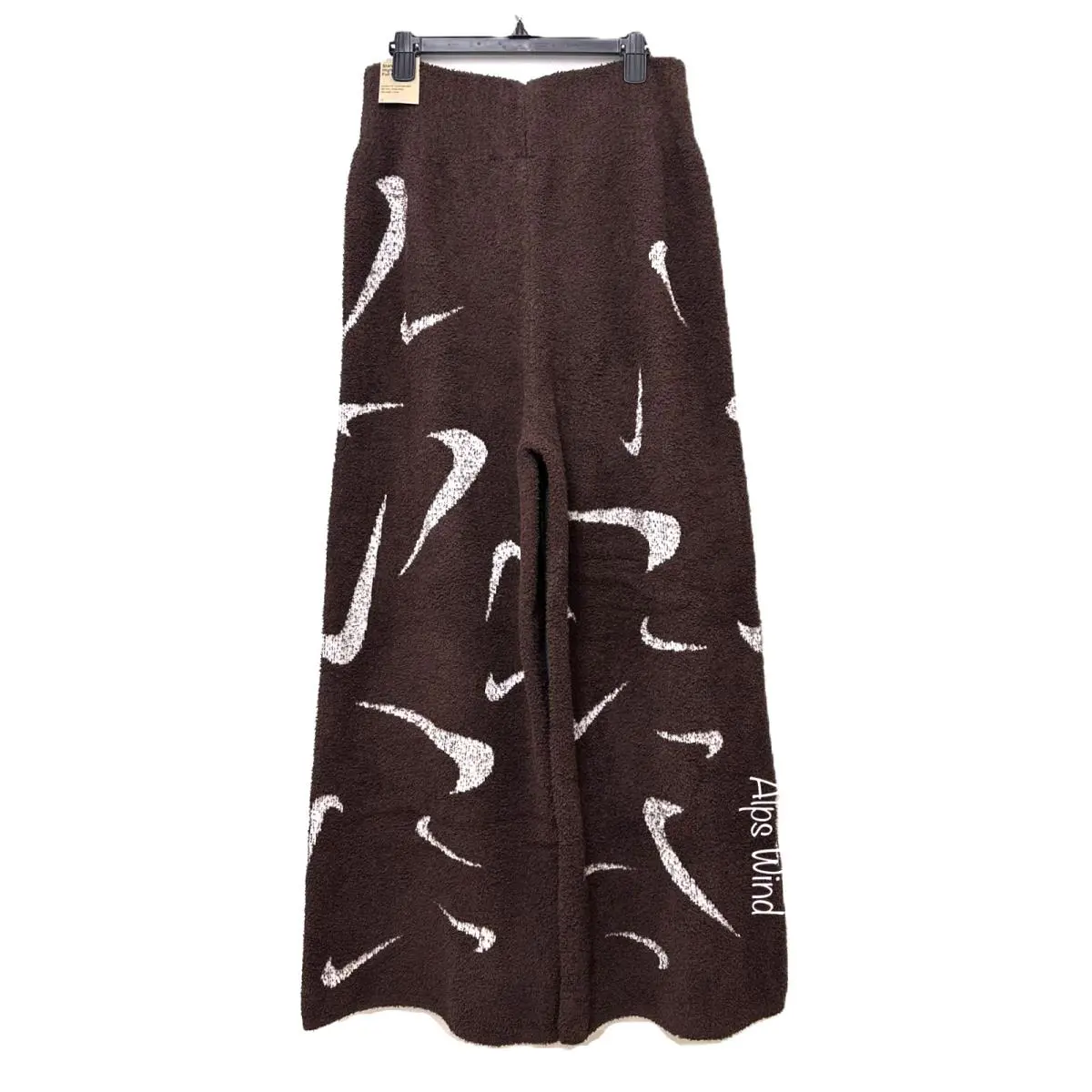 Nike clothing - Brown 2