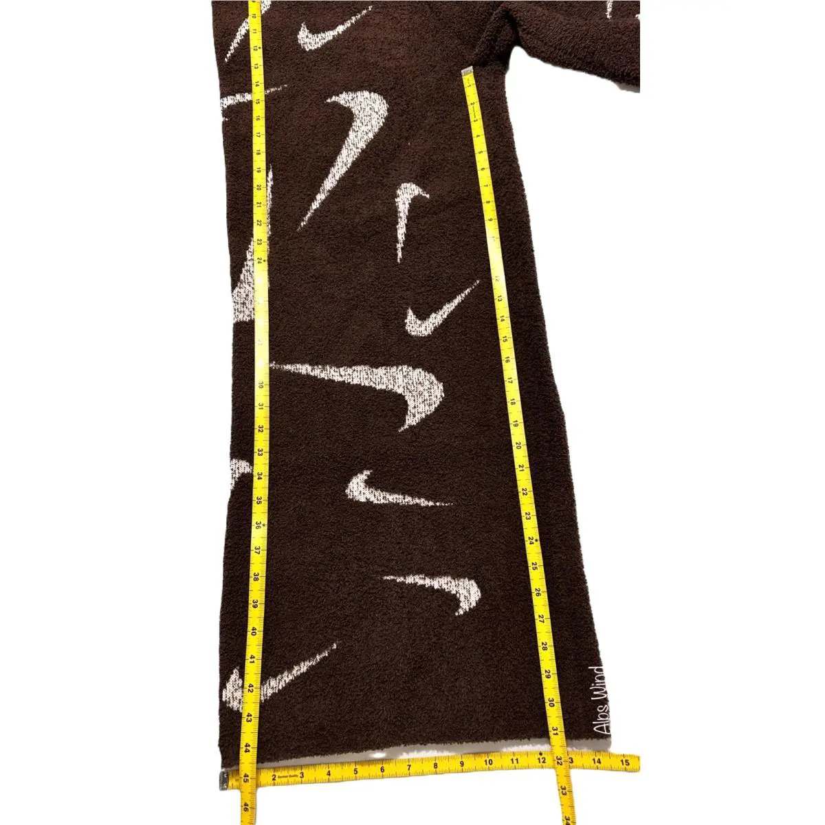 Nike clothing - Brown 4