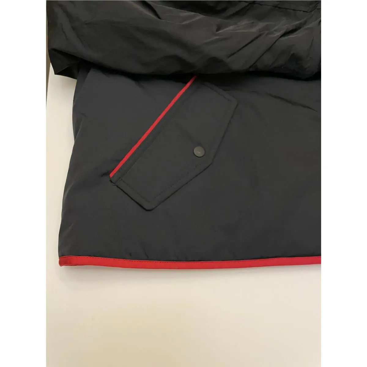 Nike clothing - Black (UPC: 195243311874) 2