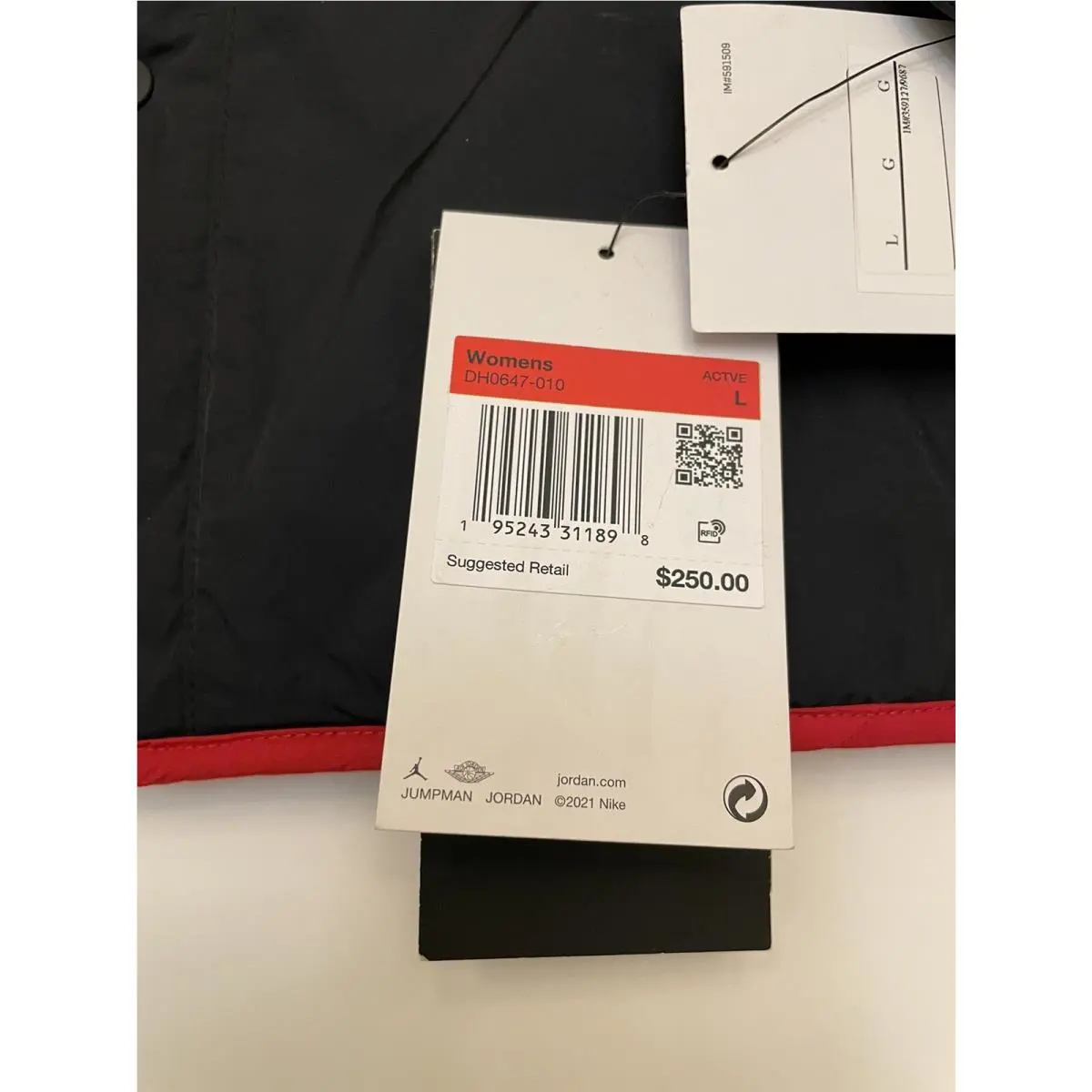 Nike clothing - Black (UPC: 195243311874) 7