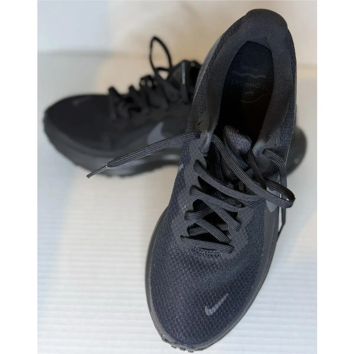 Size 11 - Nike Revolution 8 Black Anthracite