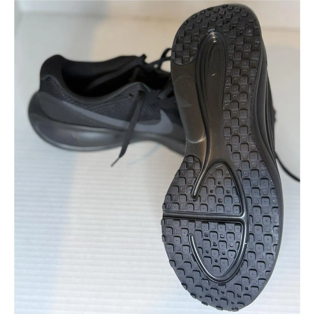 Nike shoes - Nike Revolution 8 - Revolution - HJ9198-002 - Black 4