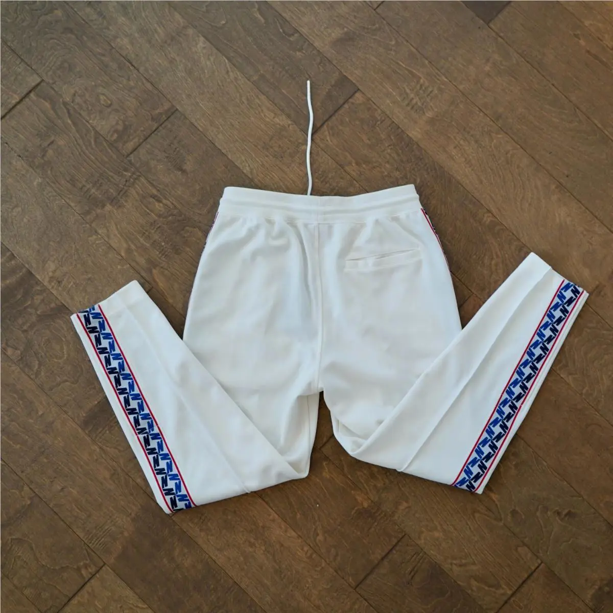 Nike clothing - White 4