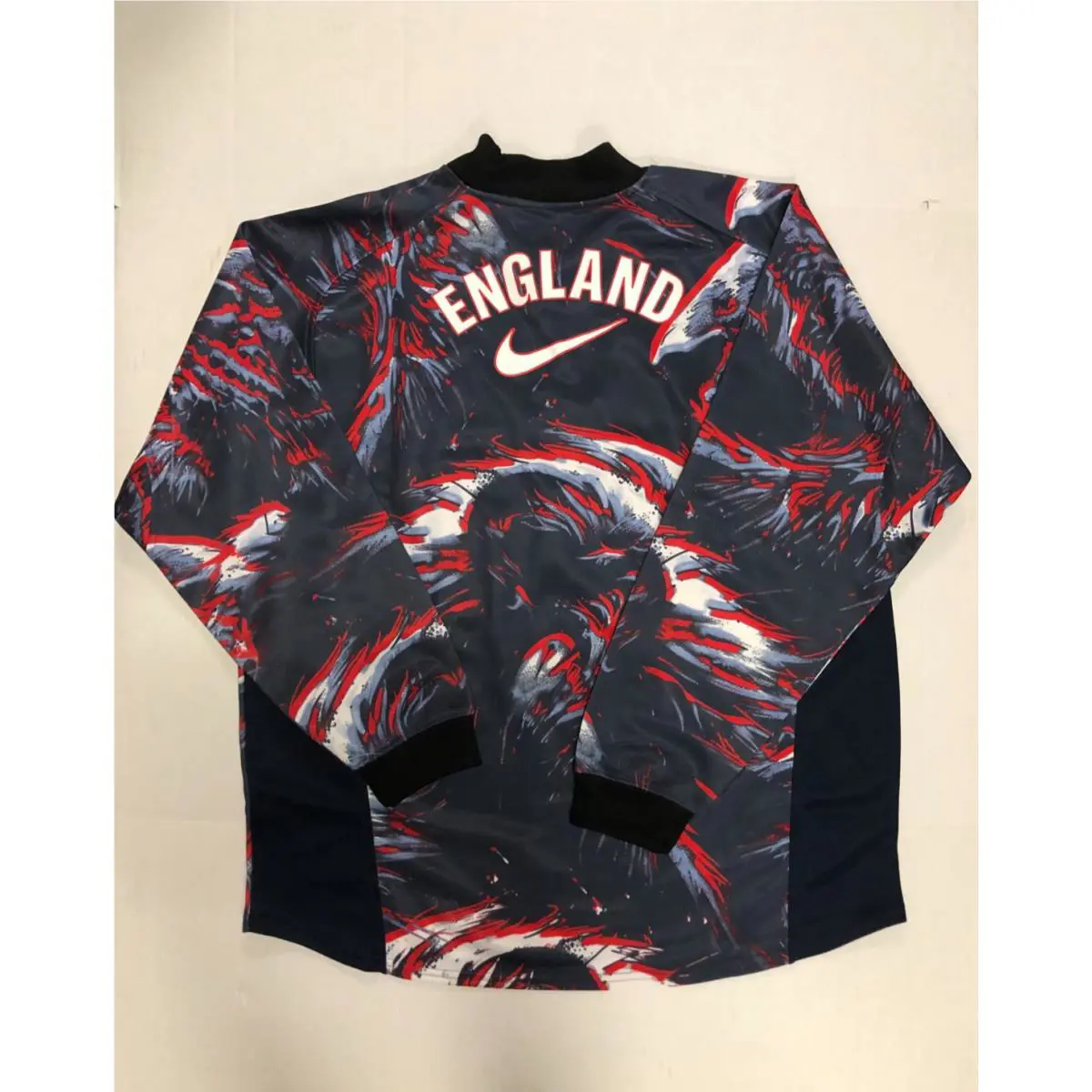 Nike clothing - Multicolor (UPC: 198487480474) 5